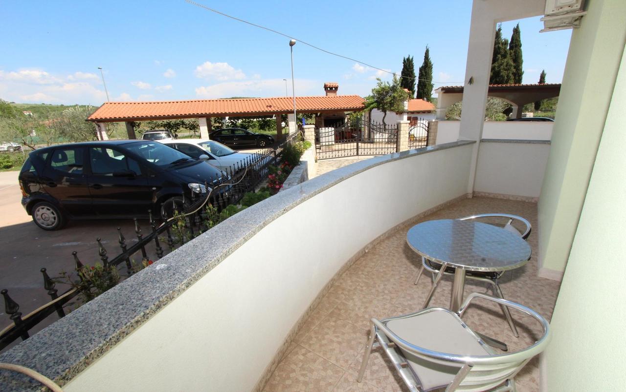 Apartments Villa Mara روفينج المظهر الخارجي الصورة