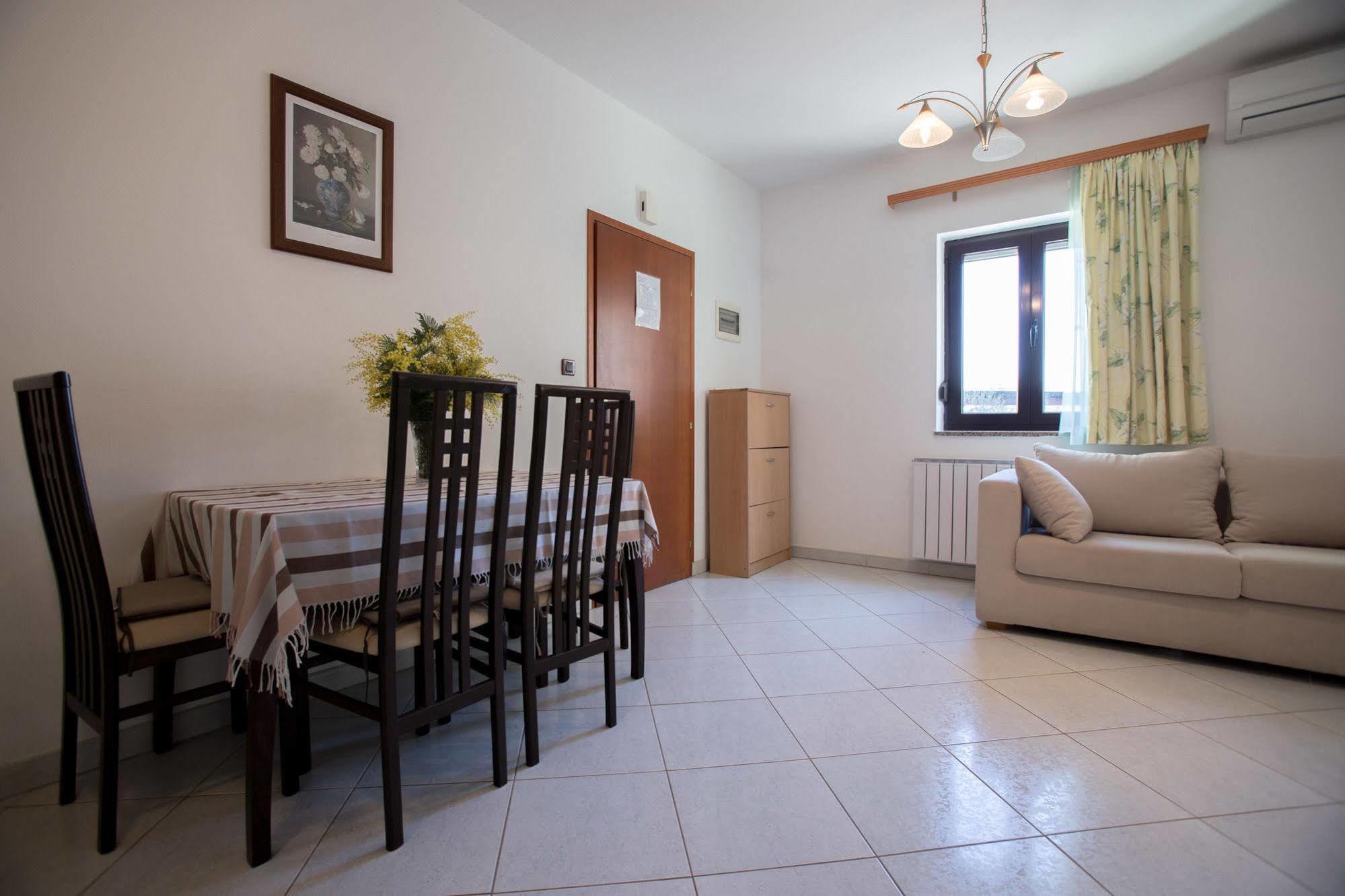 Apartments Villa Mara روفينج المظهر الخارجي الصورة