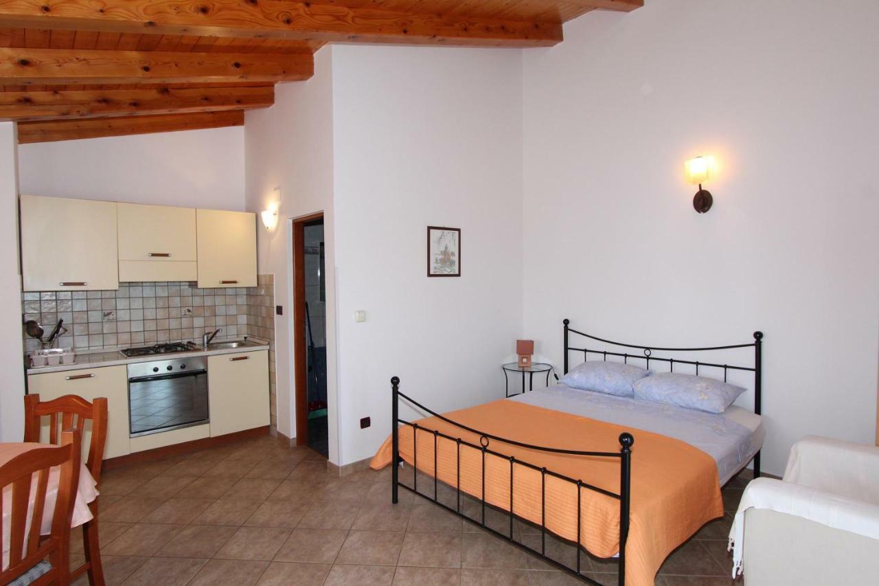 Apartments Villa Mara روفينج الغرفة الصورة