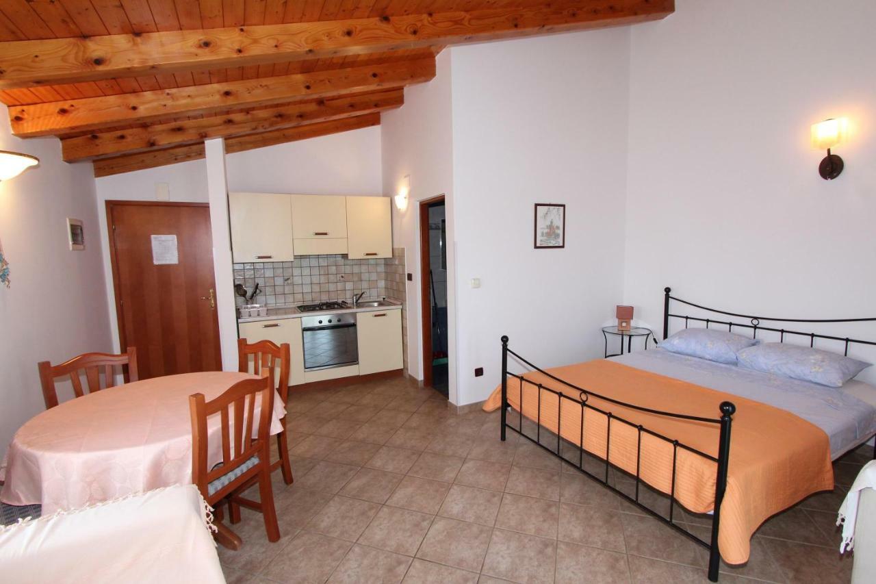 Apartments Villa Mara روفينج المظهر الخارجي الصورة