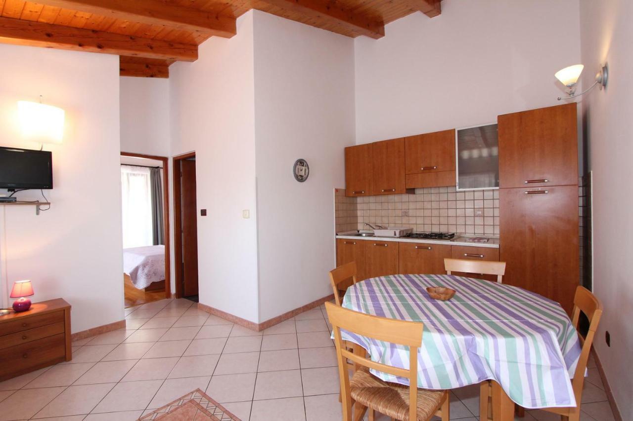 Apartments Villa Mara روفينج الغرفة الصورة